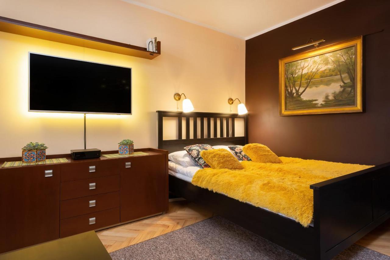 Apartments Warsaw Swietojanska By Noclegi Renters المظهر الخارجي الصورة